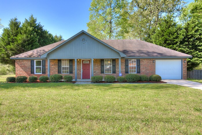 Primary Photo - Beautiful Three Bedroom w/Garage