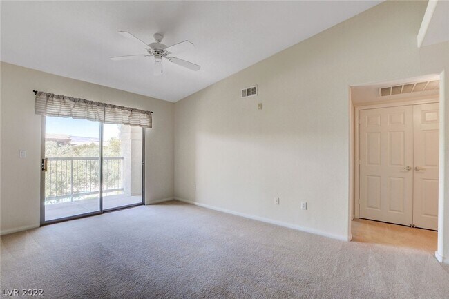 Building Photo - 8000 W Badura Ave