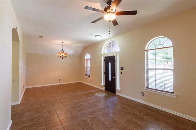 Foto del edificio - 2108 Hickory Ridge Dr