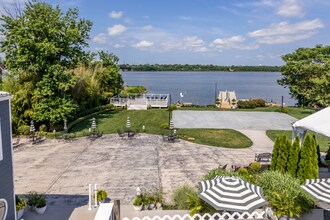 Building Photo - 309 St John St