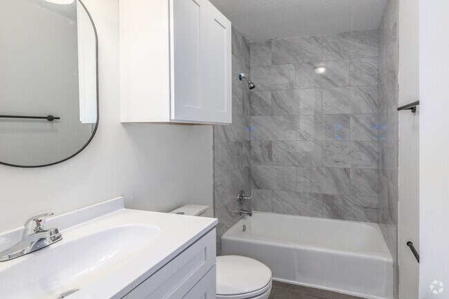 2 habitaciones, 1,5 baños - 103 m² - Baño - Pinewood Trace