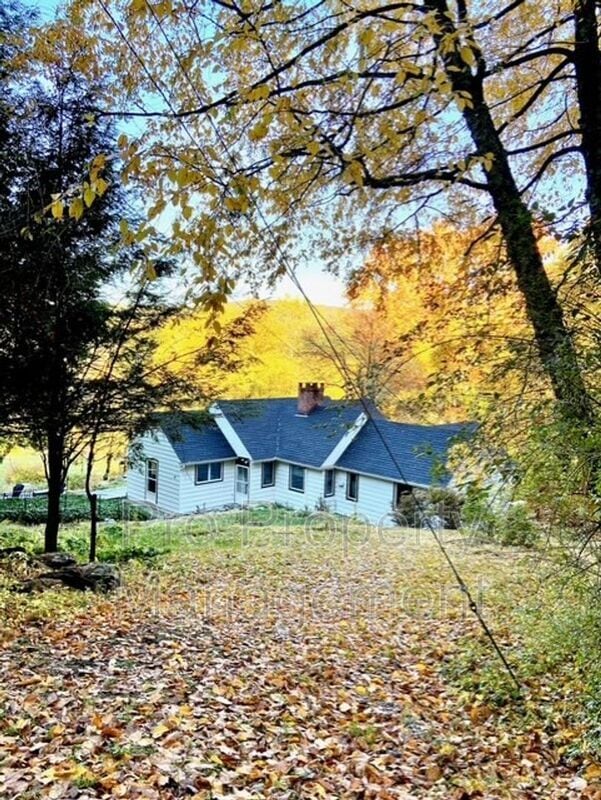 Building Photo - 41 Botsford Rd