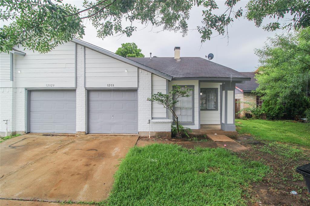 12031 Tambourine Dr, Houston, TX 77477 Room for Rent in Houston, TX