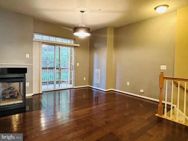 Building Photo - 1857 Cedar Cove Way