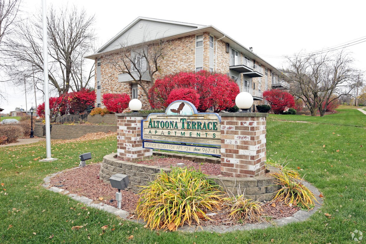 Altoona Terrace Apartments in Altoona, IA