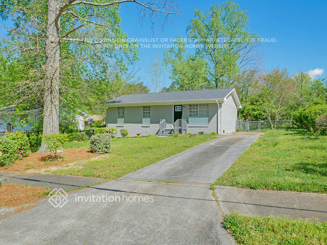 Primary Photo - 4085 Brewer Dr SW