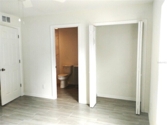 Foto del edificio - 798 Avenue L SE