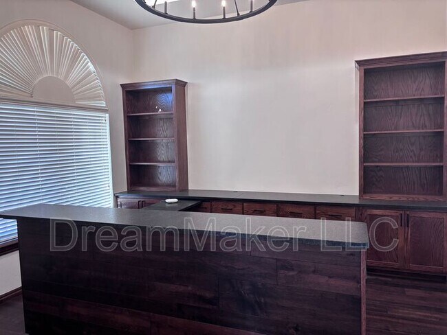 Foto del edificio - 2815 SE 44th St