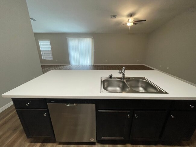 Foto del edificio - 1612 Eagle St