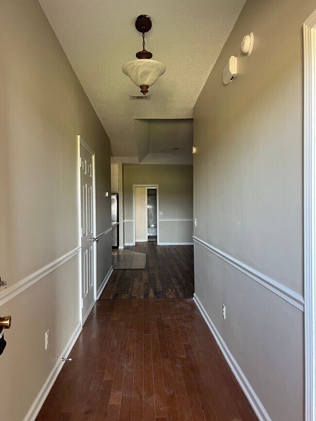 Foto del edificio - 3 br, 2 bath House - 213 Camden Dr