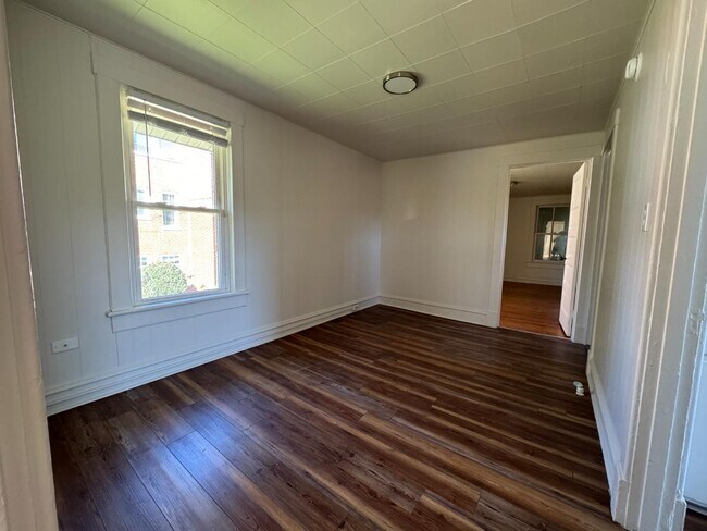 Foto del edificio - 15 Virginia Ave