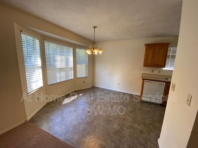 Foto del edificio - 4112 W Madison St