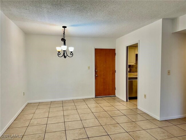 Building Photo - 1849 Maravilla Ave