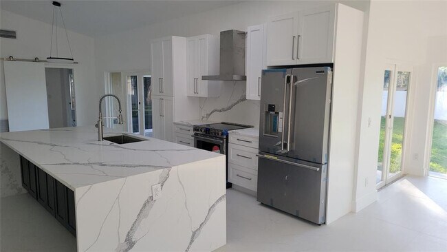 Foto del edificio - 1191 NW 101st Way