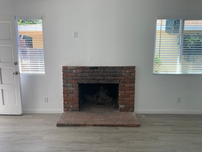 Building Photo - 4334 W 145th St