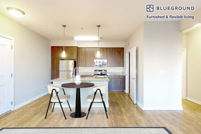 Building Photo - 861 Broadway-SI FL3-ID6582A
