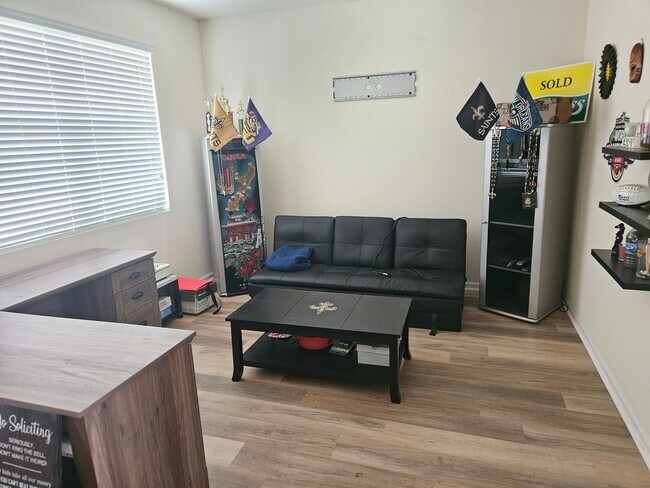 Foto del edificio - 3237 Canyon Falls Dr