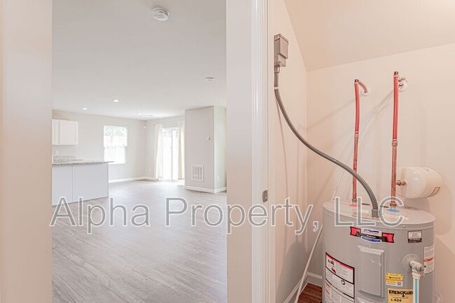 Building Photo - 818 Purcell Dr
