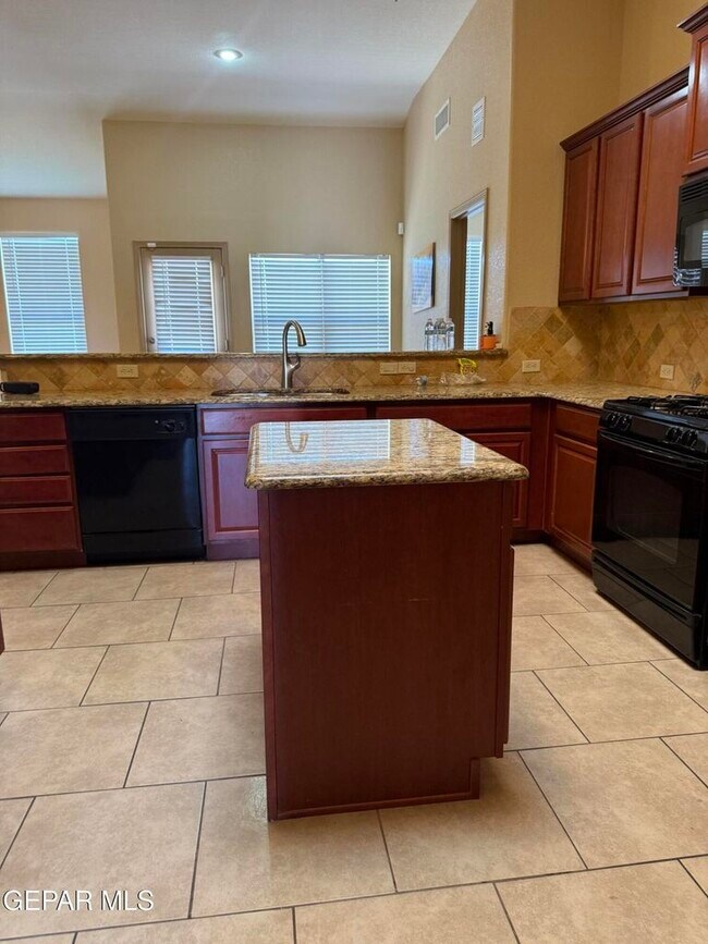 Foto del edificio - 14422 Coyote Trail