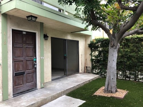 Foto del edificio - 418 N Venice Blvd