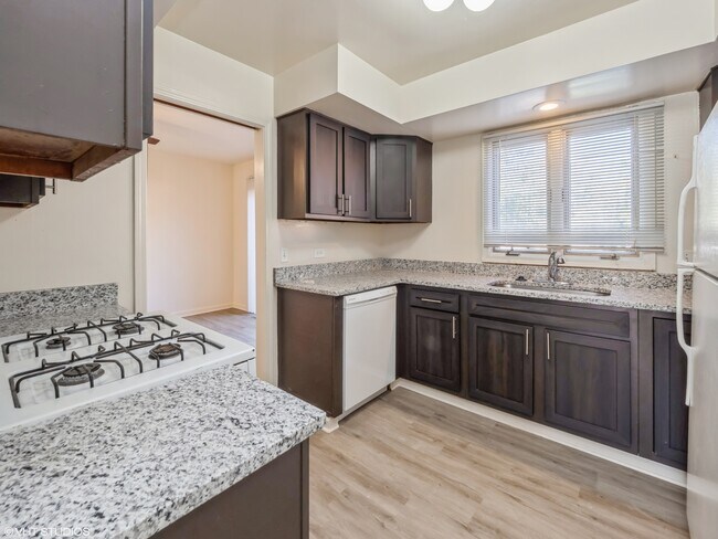 Foto del edificio - 792 Concord Ln