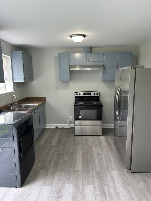 Foto del edificio - 15260 Sam George Rd