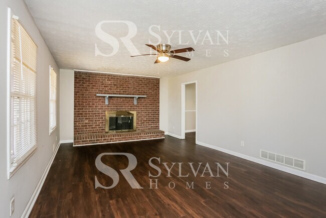 Foto del edificio - Welcome home to this stunning 4 bedroom, 2...