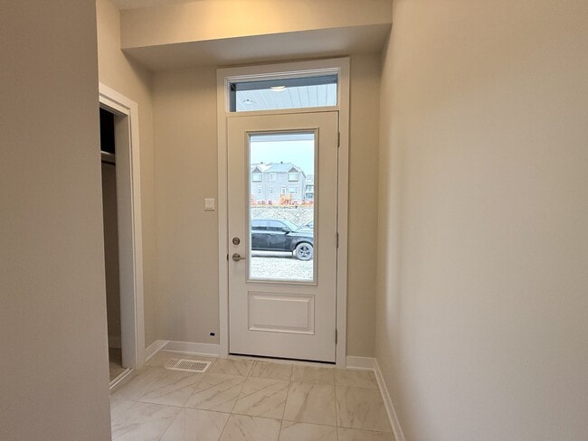 Building Photo - 532 Promontory Pl