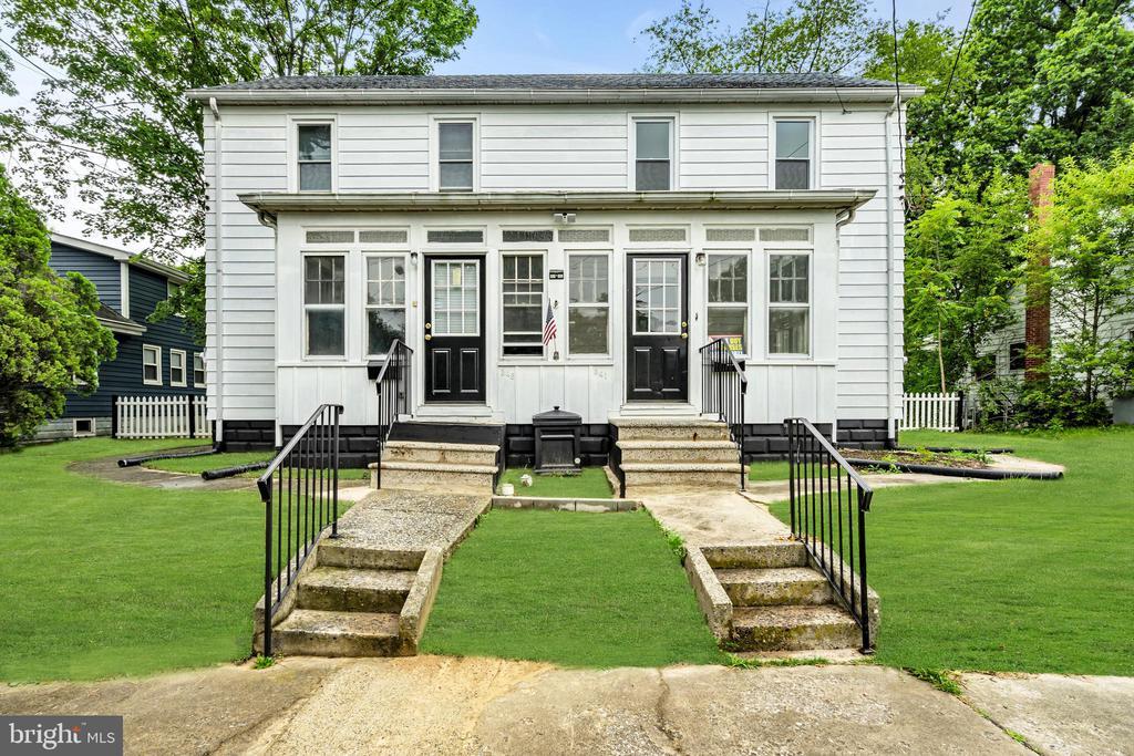 Foto principal - 341 Allen Ave