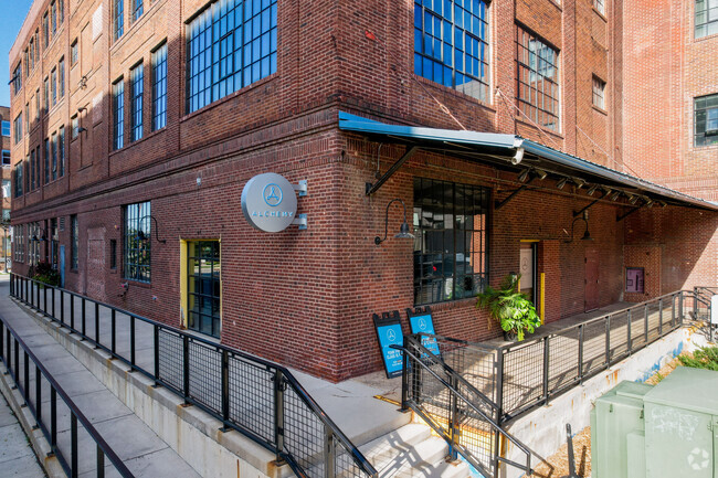 El edificio Gurley | 900 N 3rd St, Minneapolis, MN - Gurley Lofts