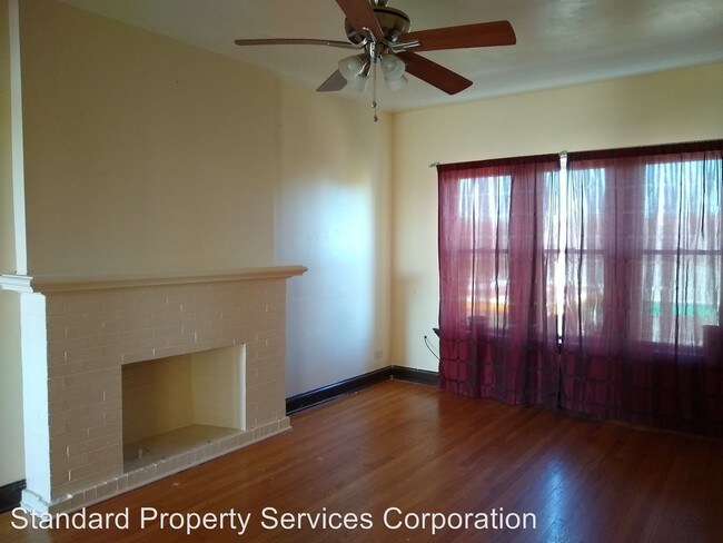Building Photo - 2 br, 1 bath House - 2131 W Howard St. Unit 3