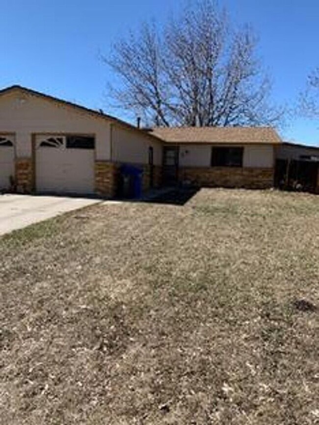 Building Photo - Great Duplex in Loveland