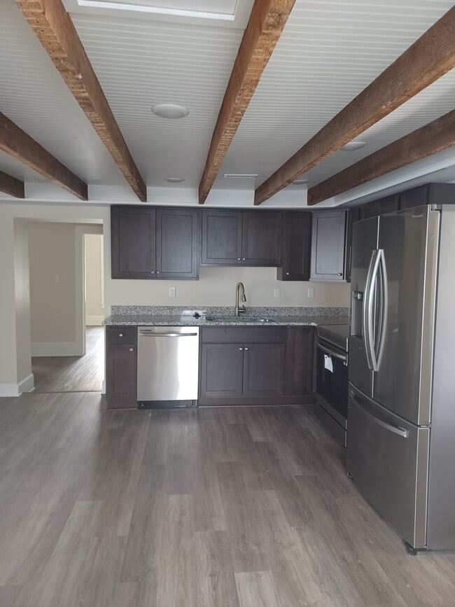 Foto del edificio - 300-302 N Kent St
