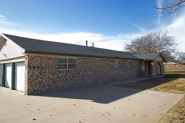 Foto del edificio - 3 Bedroom 2 Bathroom with a basement