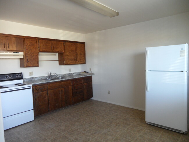 Kitchen - 2372 Snowy Range Rd