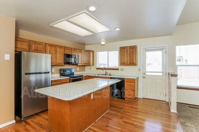 Building Photo - 3460 Birnamwood Dr