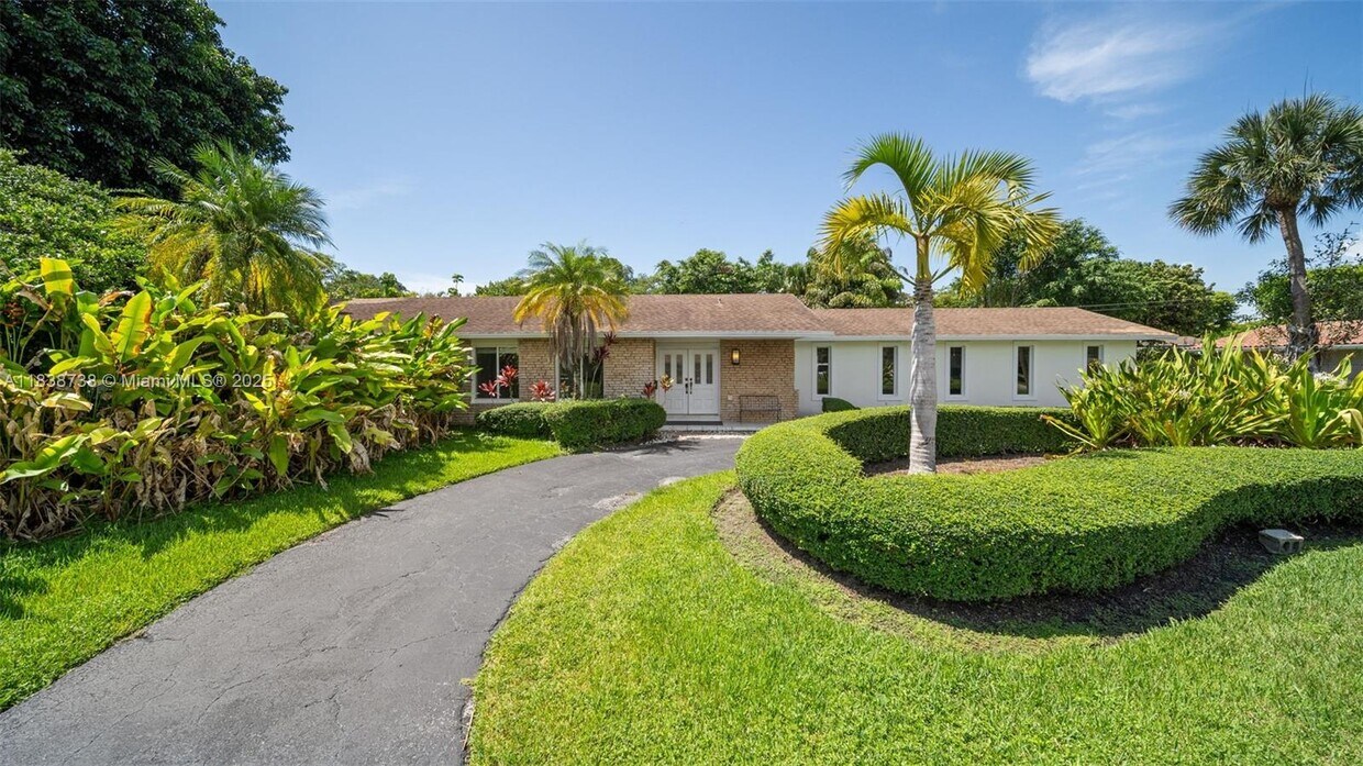 Primary Photo - 7100 SW 119th St