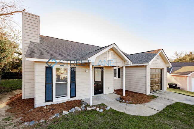 Foto del edificio - NOW OFFERING HALF OFF THE FIRST FULL MONTH...