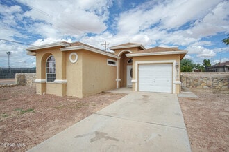 Building Photo - 14701 Calhoun Dr