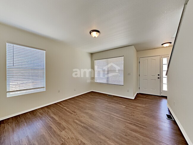 Foto del edificio - 4804 S Eaton Parkway