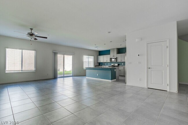 Foto del edificio - 10944 Meridian Flds Ave