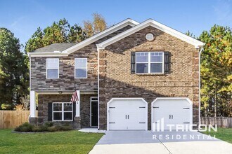 Building Photo - 3650 Lebella Ln