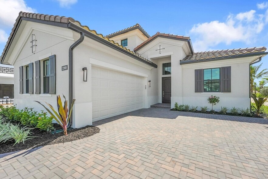 Foto principal - 13908 Vivant Dr