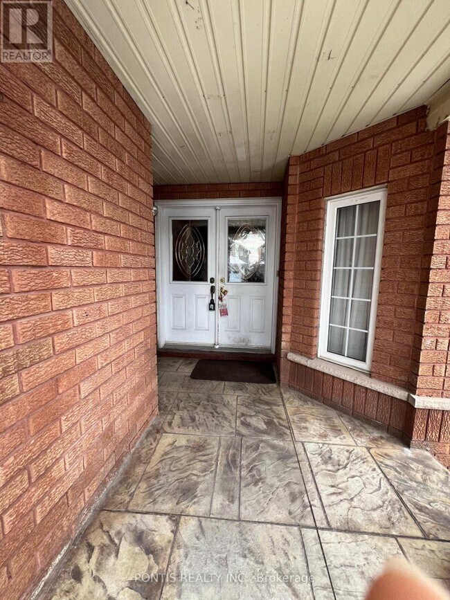 Photo du bâtiment - 32 Mapleview Ave