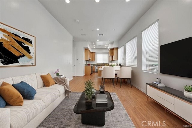 Foto principal - 320 S Lincoln Ave