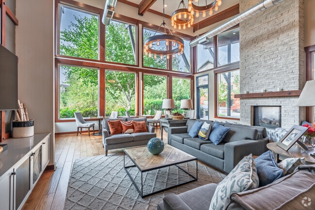 The Lodge Clubhouse - The Lodge