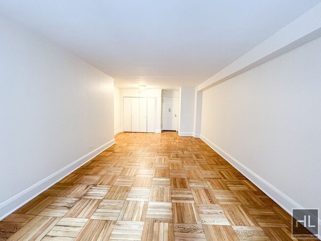 Building Photo - East 79th Street