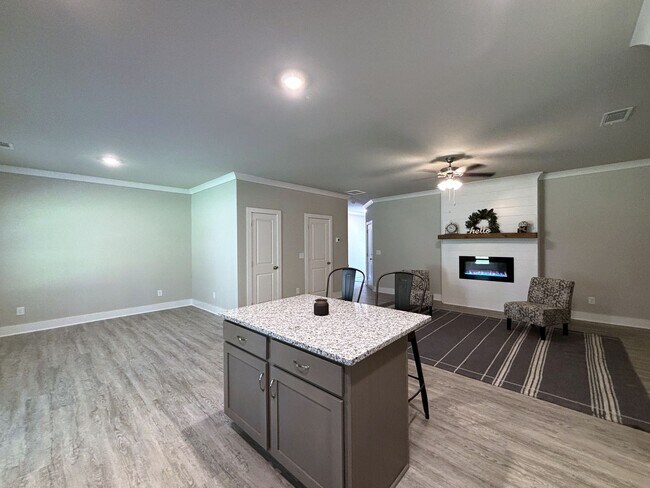 Foto del edificio - Discover your next home in the heart of Cornelia!