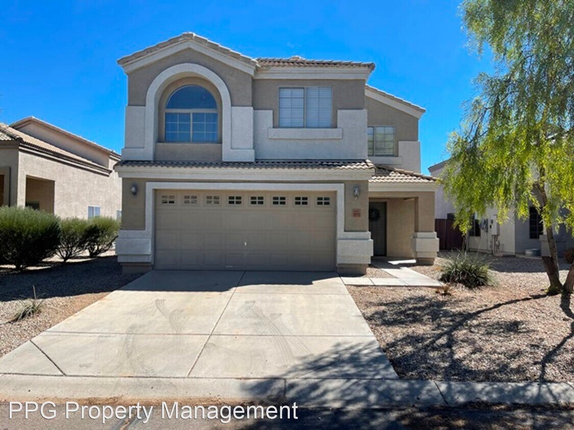 Foto principal - 4 br, 2.5 bath House - 23775 N Oasis Blvd