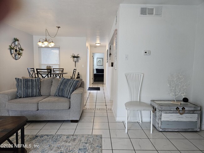 Foto del edificio - 4302 Seagate Ln N